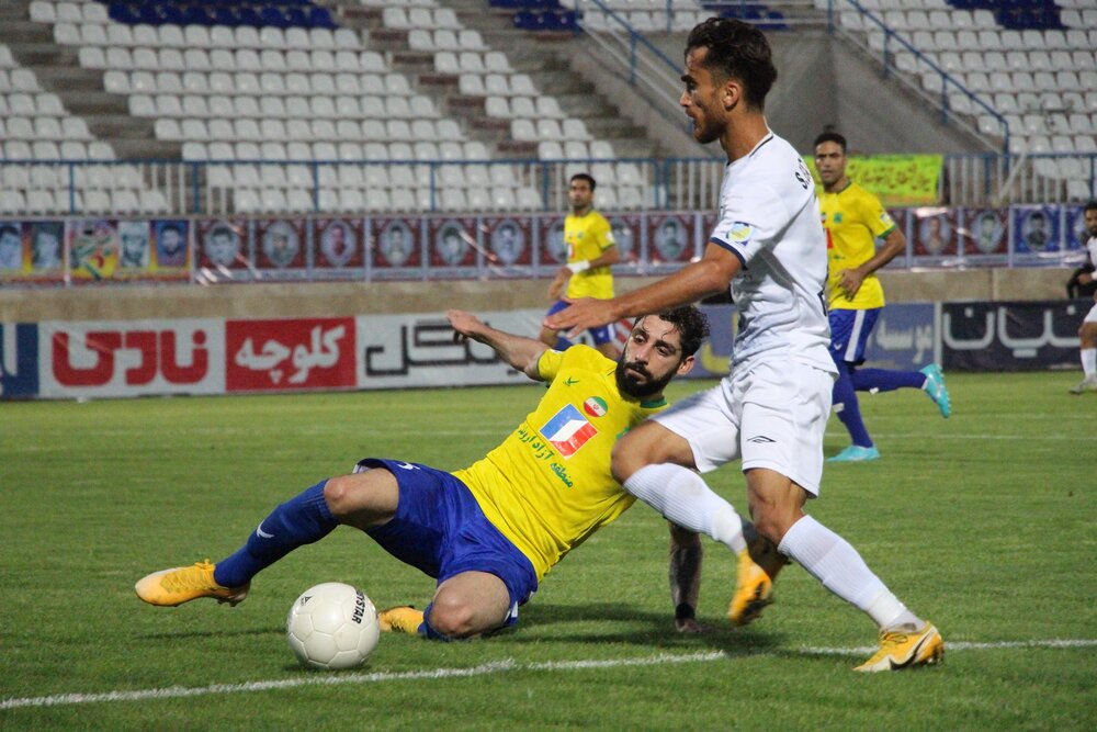 بازخوانی بازی های ملوان - پرسپولیس / جدال صدر و قعر جدول در انزلی 3