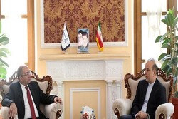 Iran supports peace on Azerbaijan-Armenia shared borders