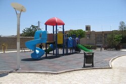 ایمن‌سازی و تجهیز فضای بازی کودکان در منطقه ۱۴ آغاز شد