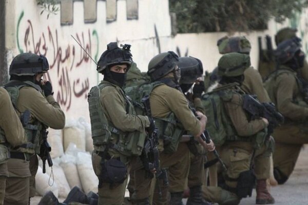 هلاکت نظامی صهیونیست در عملیات تیراندازی قدس/ بازداشت ۲۸ فلسطینی