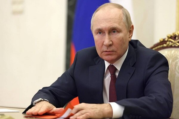 پوتین: تحریم های غرب باید به فرصتی برای پیشرفت تبدیل شود