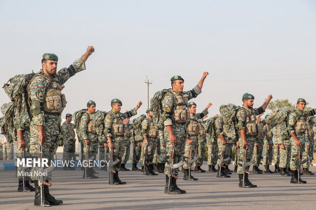 صبحگاه مشترک تیپ 25 نیروی مخصوص ارتش جمهوری اسلامی ایران