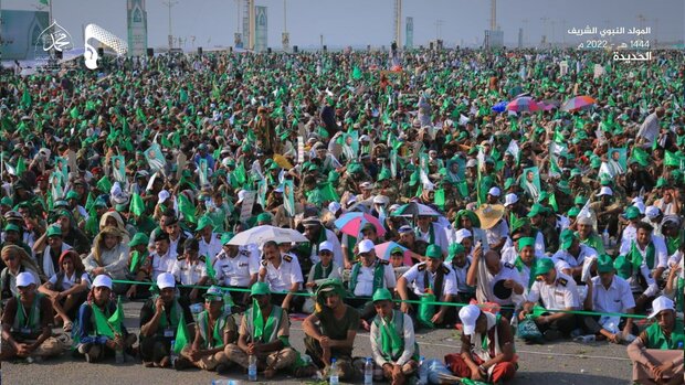 حضور میلیونی یمنی‌ها در جشن ولادت نبی اکرم/ تصاویر بی‌نظیر پهپادی