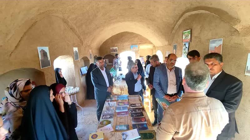 بازیهای بومی و محلی در روستای دوستدار کتاب «شمسی» اجرا شد