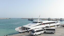 تدارک ۲ کشتی  برای جابجایی مسافران به قطر