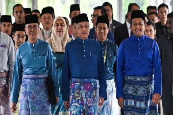 Malaysia PM dissolves parliament, paving way for election