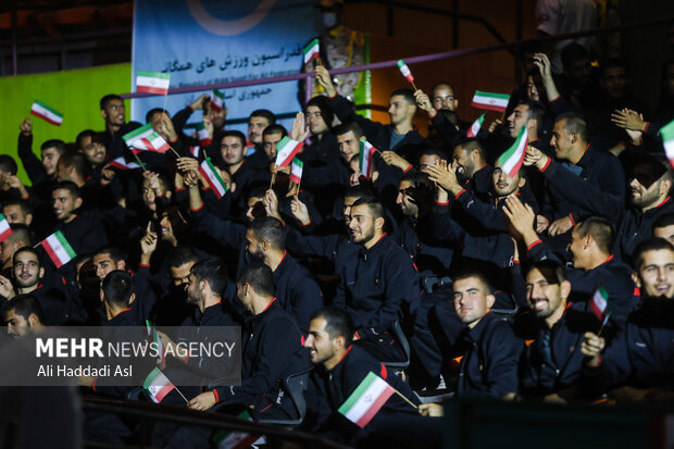دومین کنگره ملی شهدای ورزش کشور صبح روز دوشنبه ۱۸ مهر ماه ۱۴۰۱ با حضور سردار سر لشگر حسین سلامی فرمانده کل سپاه پاسداران، سردار غلامرضا سلیمانی رئیس سازمان بسیج مستضعفین، حمید سجادی وزیر ورزش و جوانان و جمعی از ورزشکاران کشورمان در استادیوم دوازده هزار نفری آزادی برگزار شد