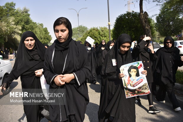 تشییع پیکر ۲ شهید والامقام ۸ سال دفاع مقدس در آبادان