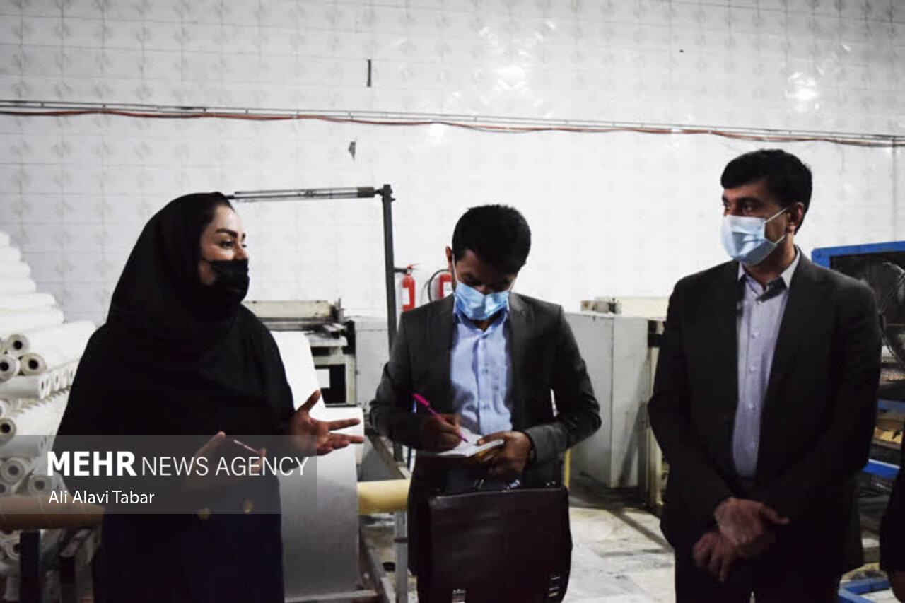 تولیدکنندگان استان بوشهر به سمت استاندارد وارتقای کیفیت حرکت کنند