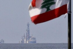 ماکرون توافق ترسیم مرزها را به عون تبریک گفت/ موضع مقامات لبنانی