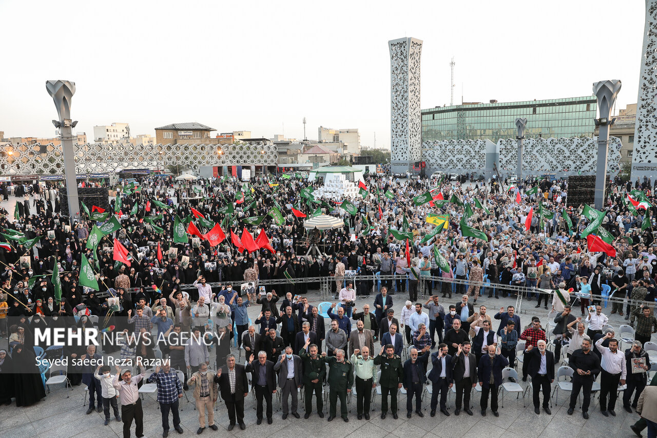 Mehr News Agency 8th martyrdom anniversary of Haj Hossein Hamedani marked