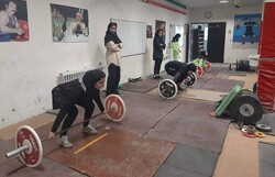 اعزام بانوان خراسان شمالی به مسابقات وزنه‌برداری استعدادهای کشور