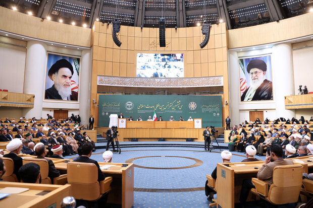 انطلاق المؤتمر الدولي الـ 36 للوحدة الإسلامية بحضور الرئيس الإيراني