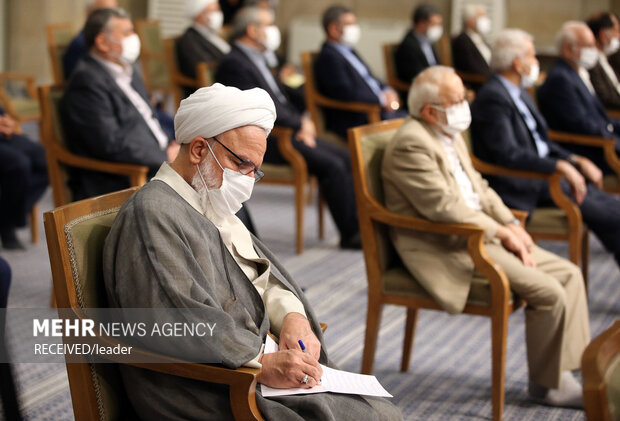 دیدار اعضای دوره جدید مجمع تشخیص مصلحت نظام با رهبر معظم انقلاب