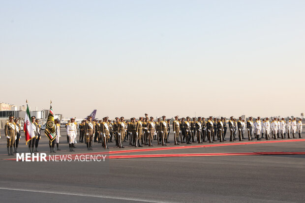 مراسم بدرقه حجت الاسلام سید ابراهیم رئیسی رئیس جمهور پیش از عزیمت به شهر آستانه پایتخت قزاقستان به منظور شرکت در اجلاس سیکا بعدازظهر امروز چهارشنبه ۲۰ مهر ماه ۱۴۰۱ در پاویون جمهوری اسلامی برگزار شد