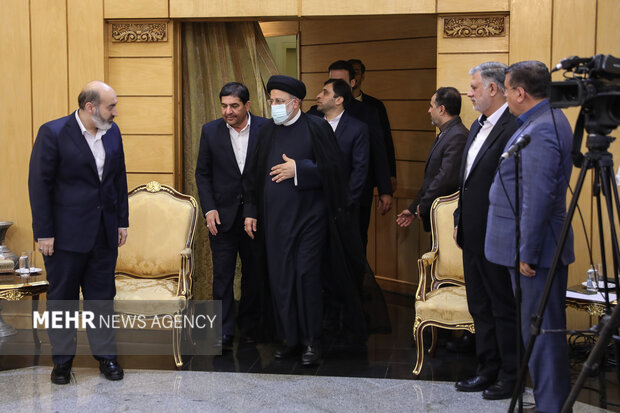 مراسم بدرقه حجت الاسلام سید ابراهیم رئیسی رئیس جمهور پیش از عزیمت به شهر آستانه پایتخت قزاقستان به منظور شرکت در اجلاس سیکا بعدازظهر امروز چهارشنبه ۲۰ مهر ماه ۱۴۰۱ در پاویون جمهوری اسلامی برگزار شد