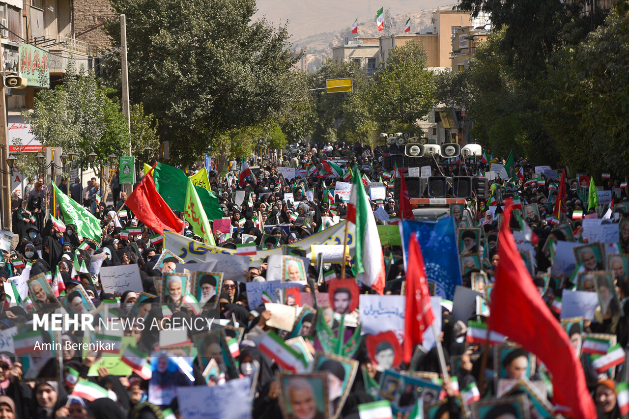 Islamic Rally Pro-Islamic Establishment rally by women in Shiraz - Mehr News Agency