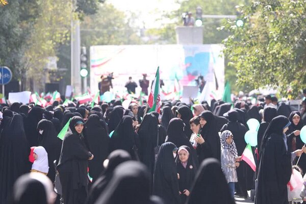 تجمع بزرگ «طنین وحدت» در قزوین برگزار شد