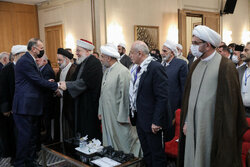 Iran FM meets Islamic Unity Conference guests