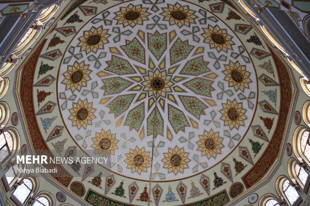 Kirmanşah kentinin süsü "Şafii Camii"