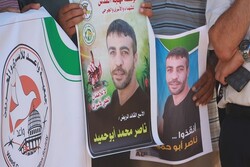 رژیم صهیونیستی دو فلسطینی را به بهانه ارتباط با حماس بازداشت کرد