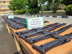 كشف 55 قطعة سلاح واکثر من 5 الف ذخیرة شمال غرب إيران