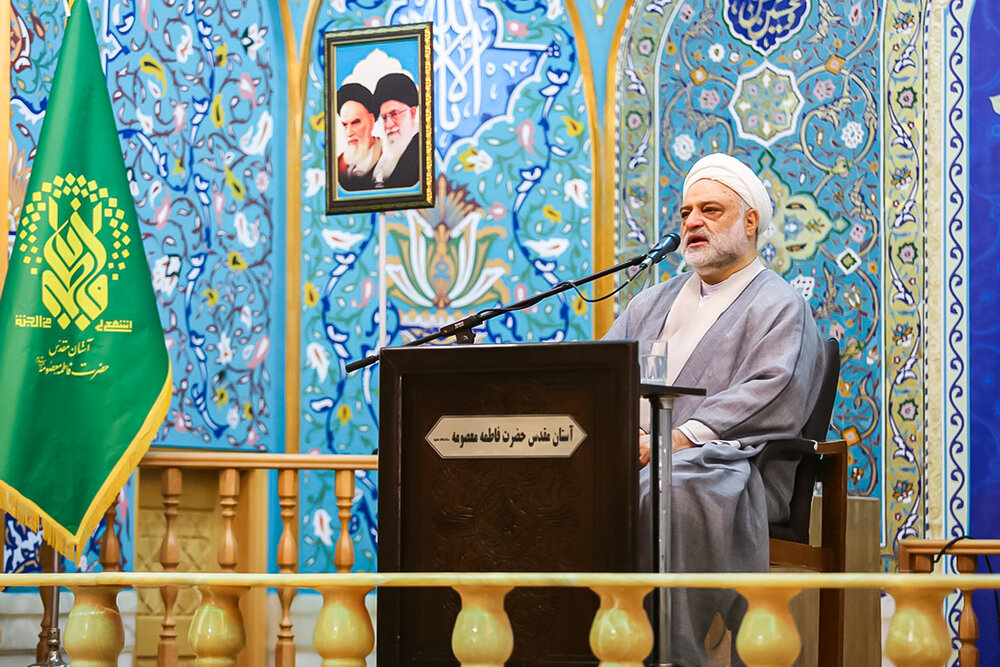 شهر کریمه اهل بیت(ع) غرق در شادی بزرگترین عید شیعیان است