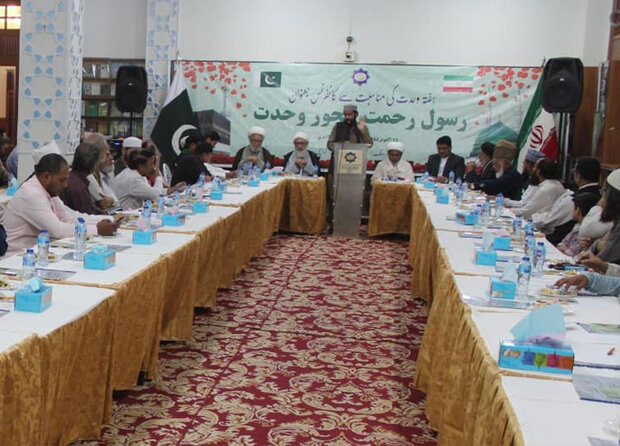 کراچی، خانہ فرہنگ ایران میں ’’رسولؐ رحمت محور وحدت‘‘ کانفرنس، شیعہ سنی علماء کی شرکت