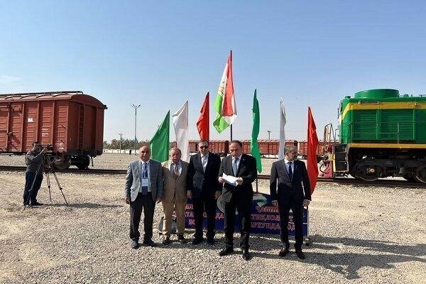 Tajikistan launches rail transit through Iran's territory