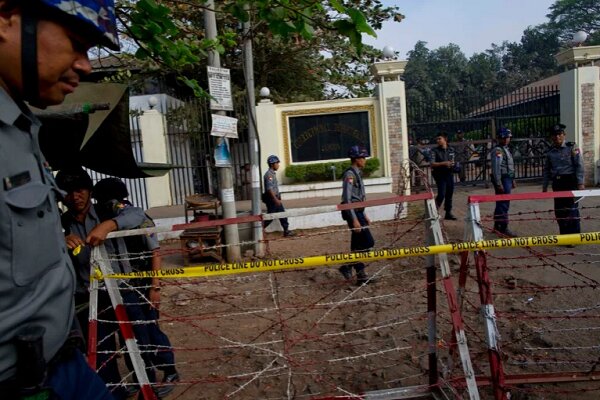 ۲ انفجار در بزرگ‌ترین زندان میانمار/۸ نفر کشته و ۱۳ تَن زخمی شدند