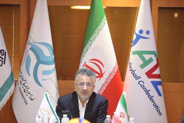 داورزنی: سال سختی پیشرو داریم / ایران و ژاپن باید بیشتر دقت کنند