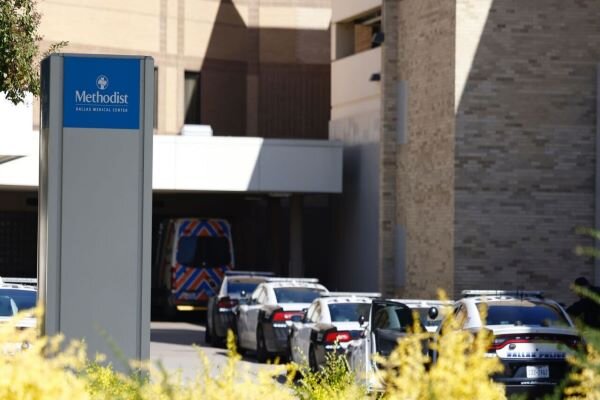 2 hospital employees killed in US' Dallas