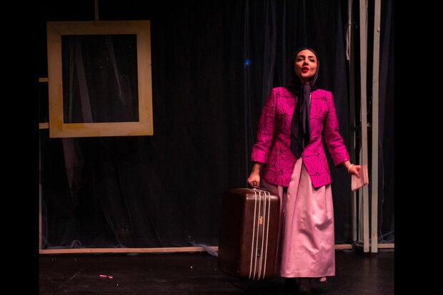 پاره هایی از زندگی شهدای خلبان/ قصه زنانی که در جنگ آسیب دیدند