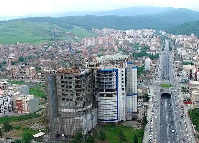 گرگان اسیرآسمان خراشهای نیمه تمام/انتظار ۱۵ ساله مردم ادامه دارد