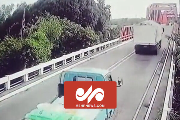 VIDEO: Bridge collapses in Philippines