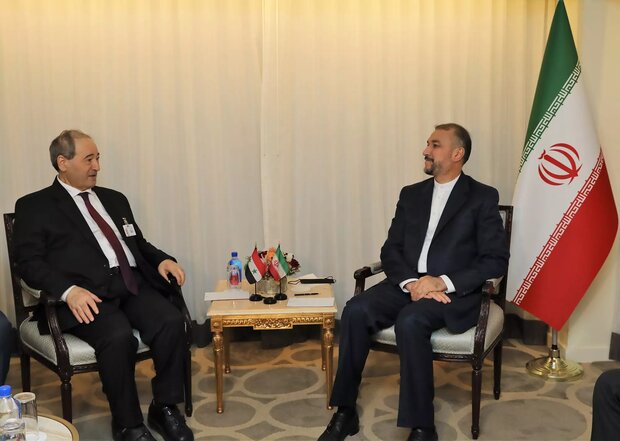 Iran, Syria foreign ministers discuss regional developments