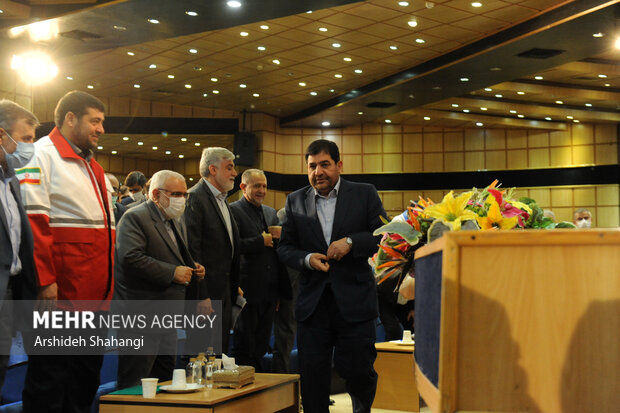 همایش اقدامات انجام شده در ۲۰۲۰ محله کم برخوردار صبح امروز با حضور معاون اول رئیس‌جمهوری و وزرای آموزش و پرورش و کشور، روسای کمیته امداد حضرت امام، سازمان بهزیستی و جمعیت هلال احمر در ساختمان وزارت کشور برگزار شد