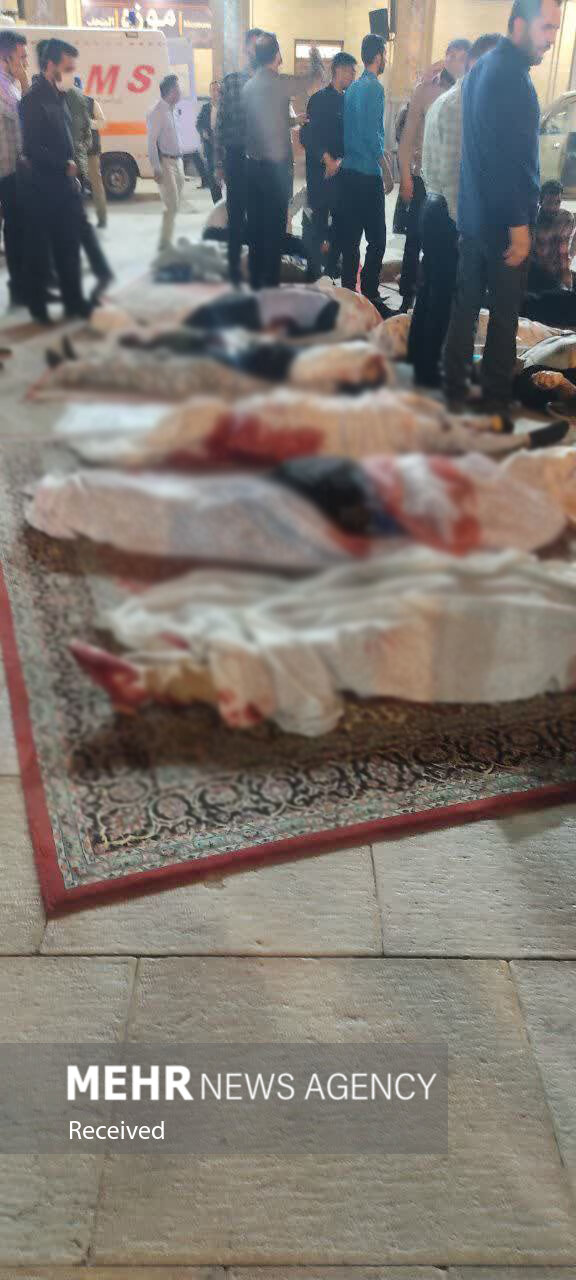 شیراز حملے میں شہید ہونے والوں میں خواتین اور بچے بھی شامل+تصاویر