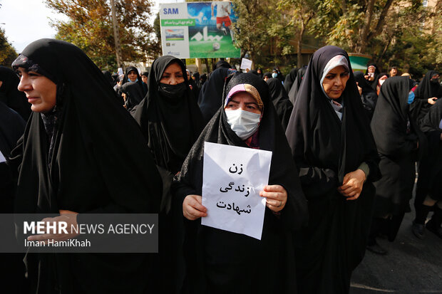 راهپیمایی مردم همدان در محکومیت حادثه تروریستی حرم شاهچراغ