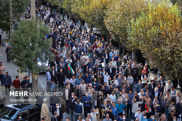 راهپیمایی مردم همدان در محکومیت اقدام تروریستی شاهچراغ