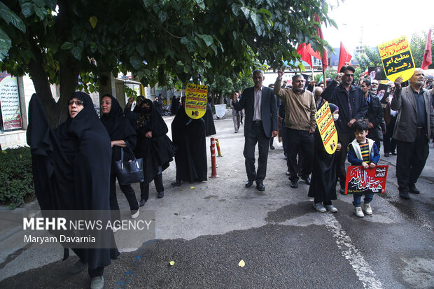 راهپیمایی مردم بجنورد در محکومیت حادثه تروریستی حرم شاهچراغ