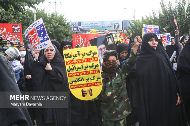 راهپیمایی مردم بجنورد در محکومیت حادثه تروریستی حرم شاهچراغ