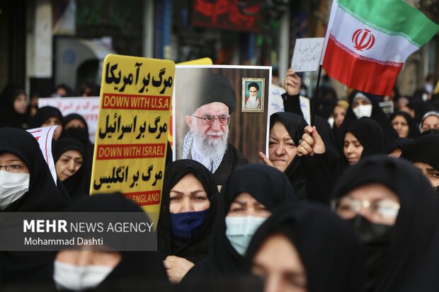 Iranians pour into streets to condemn Shiraz terrorist attack
