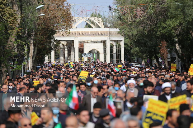 Iranians pour into streets to condemn Shiraz terrorist attack
