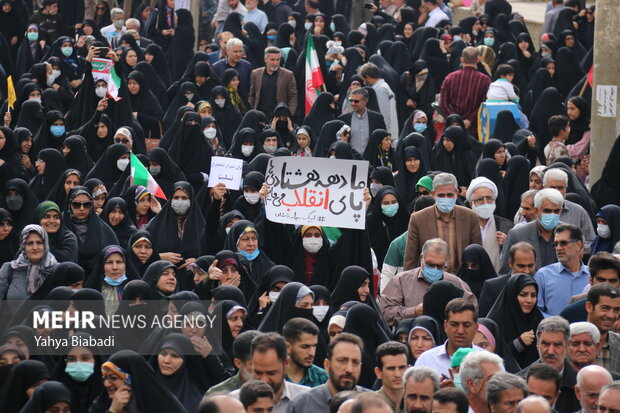 Iranians pour into streets to condemn Shiraz terrorist attack
