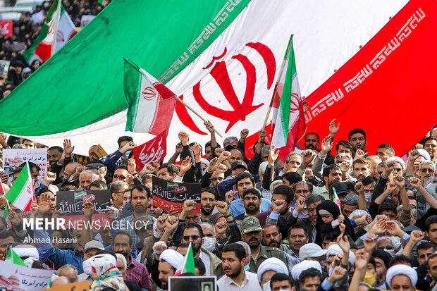اجتماع مردمی اقدام تروریستی حرم شاهچراغ در مشهد