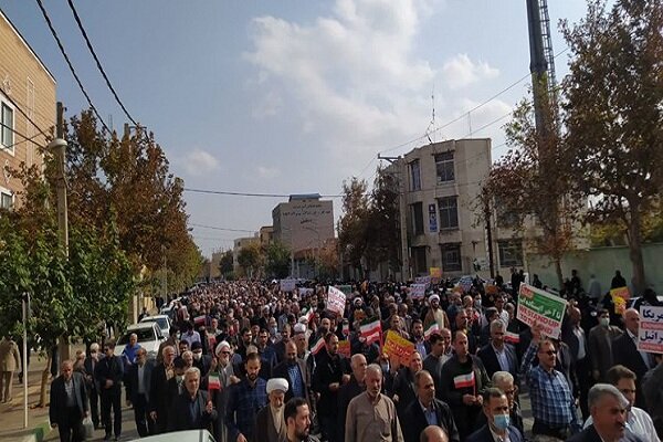 محکومیت اقدام تروریستی شیراز در راهپیمایی مردم ارومیه