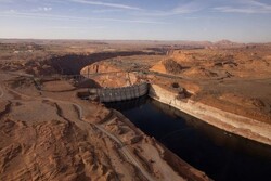 هشدار دولت آمریکا به ۳ ایالت: آب آشامیدنی را قطع می‌کنیم
