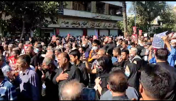 Şiraz'daki şehitler için cenaze töreni düzenlendi Şiraz'daki şehitler için cenaze töreni düzenlendi