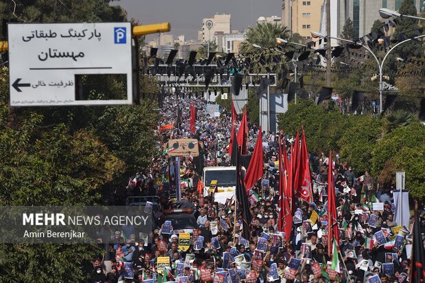 شیراز، شاہ چراغؑ حملے میں شہید ہونے والے شہداء کی نماز جنازہ ادا کردی گئی
